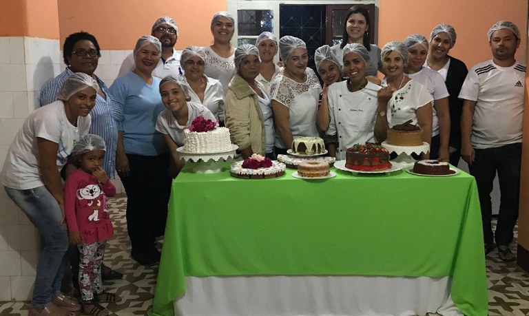 Curso Bolos e Tortas de Vitrine.jpg
