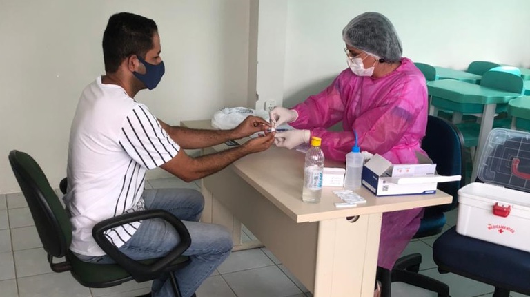 Testagem contra Covid.jpg