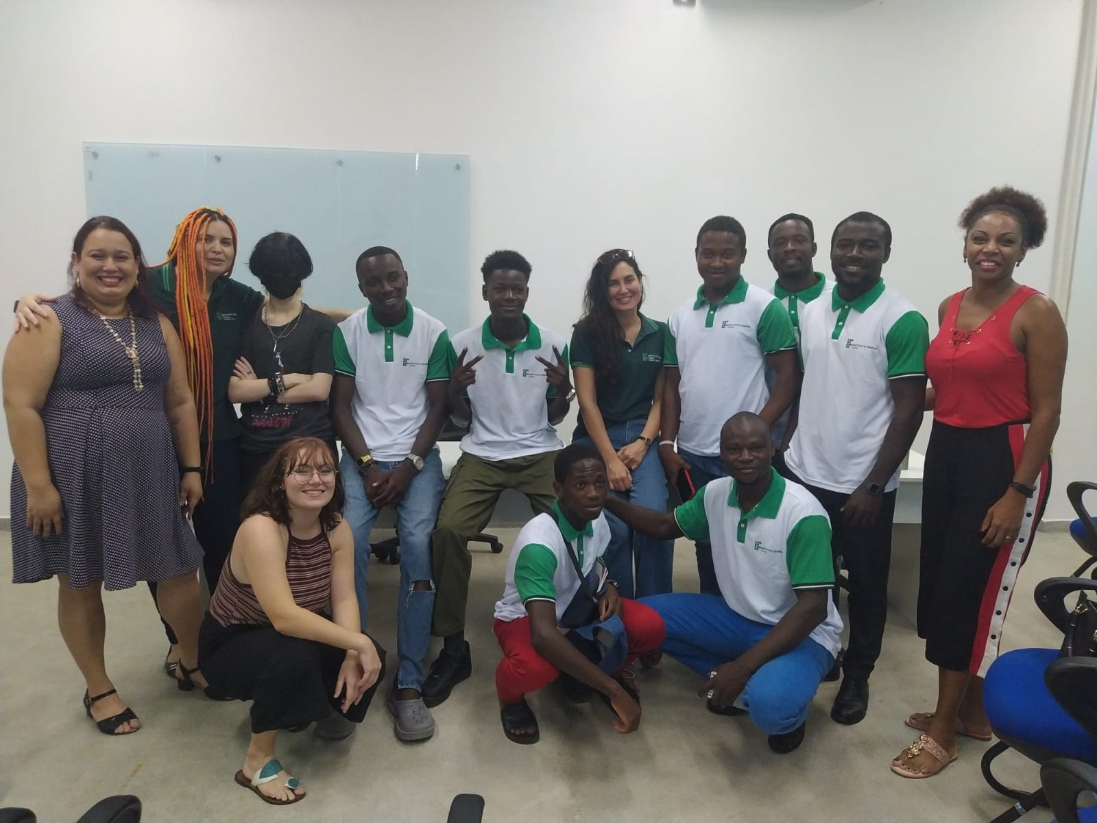 Estudantes_01.JPG Estudantes_01.JPG