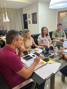 Encontro na Câmara de Vereadores.jpg