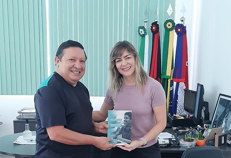 Livro Politica de Inclusao.jpg