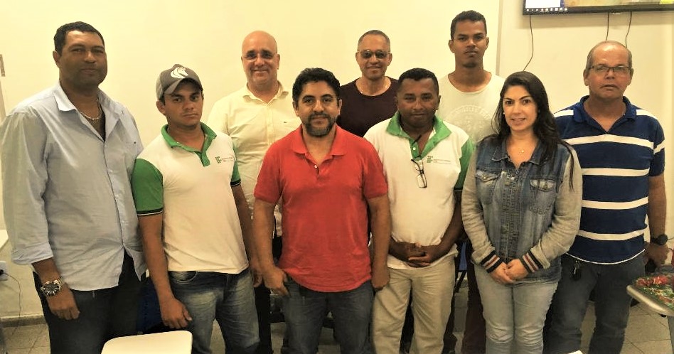 Fabio Queroz e Turma TTI