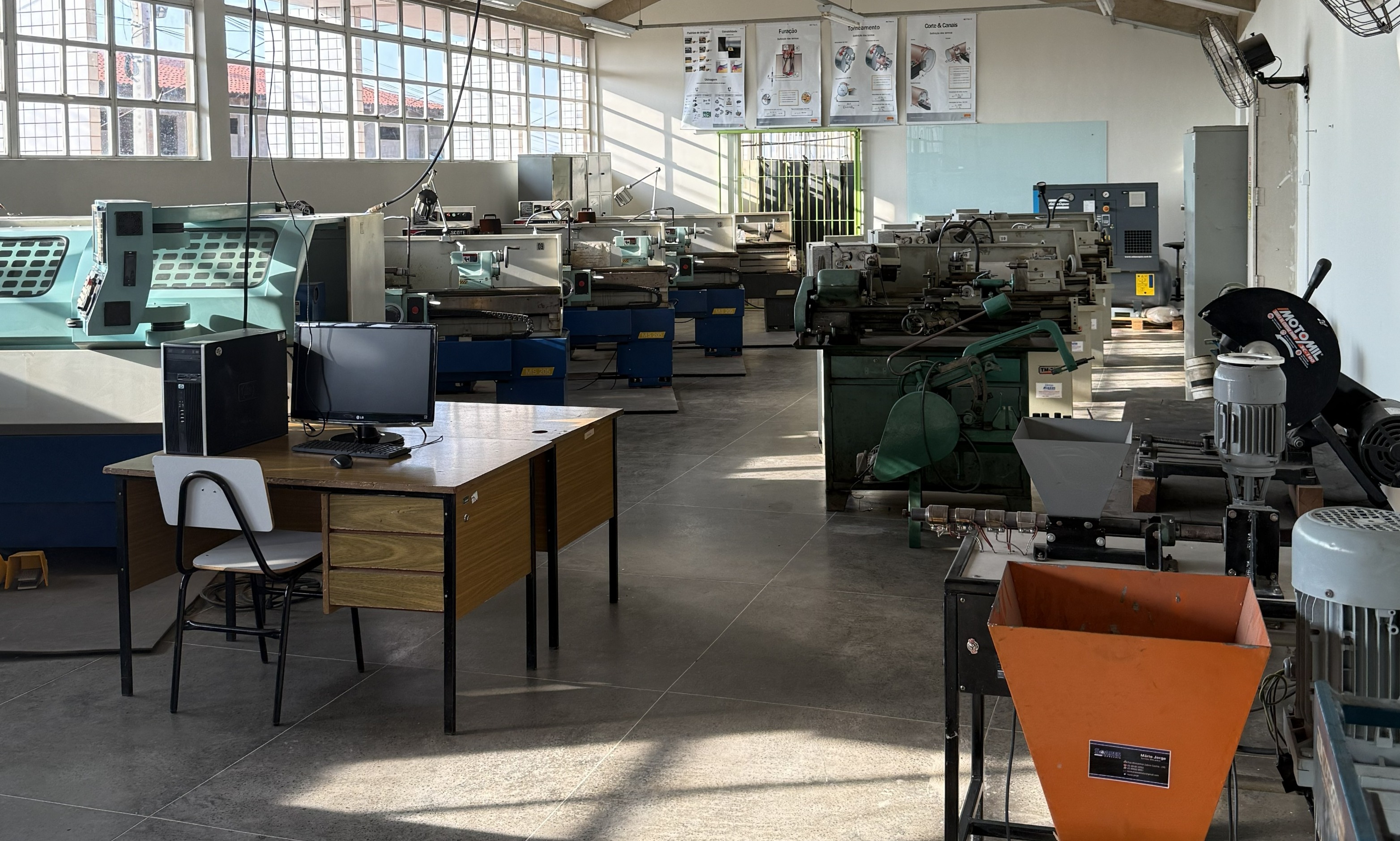 Laboratório Cajazeiras.jpg