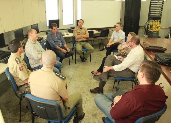REUNIAO COM EQUIPE DA PM