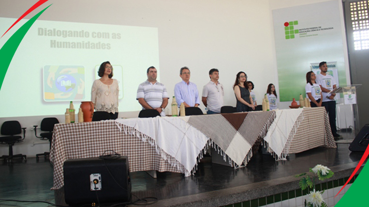 Dialogando com humanidades