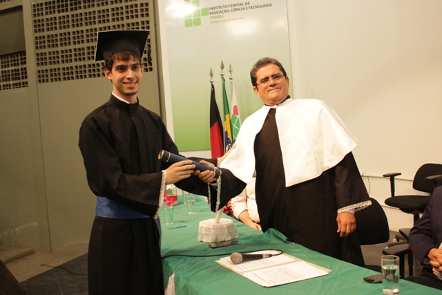 formando Renan Aragão e  diretor-geral