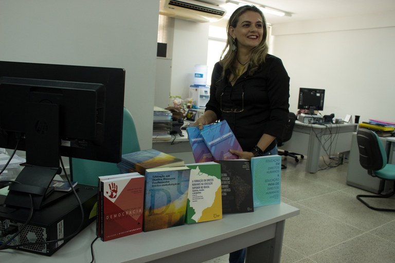 Claudiene  Hermida defendeu tese de mestrado