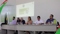 Reitor e equipe visitam campus Campina Grande 