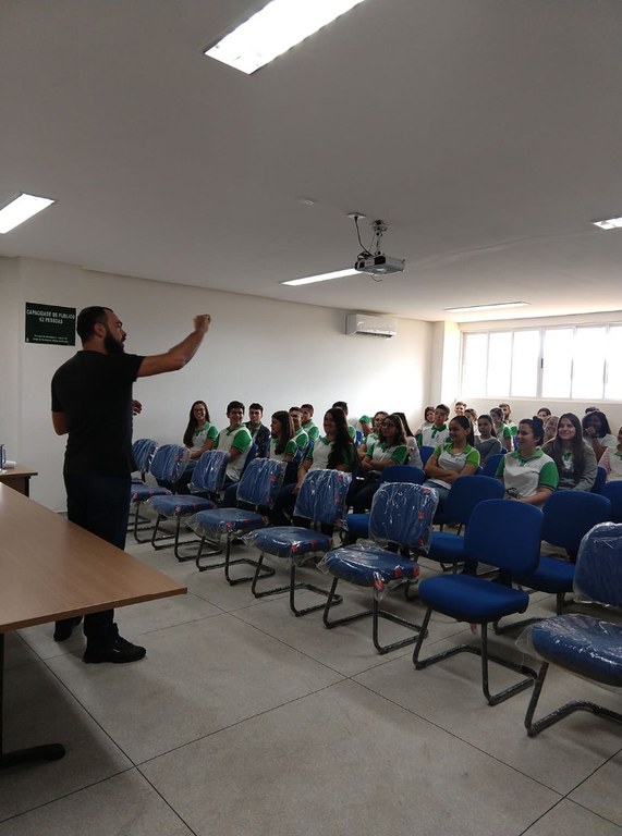 Diálogo com psicólogo Alex Ribeiro