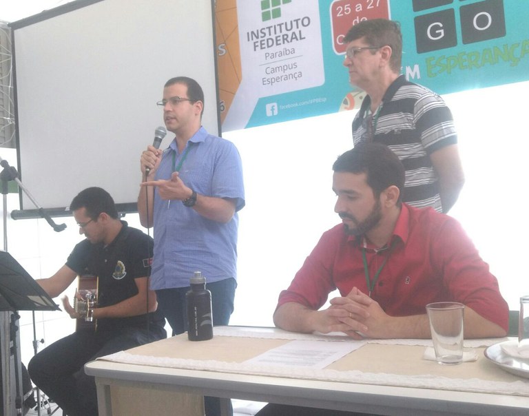 Administrador Ivã fala na abertura do evento