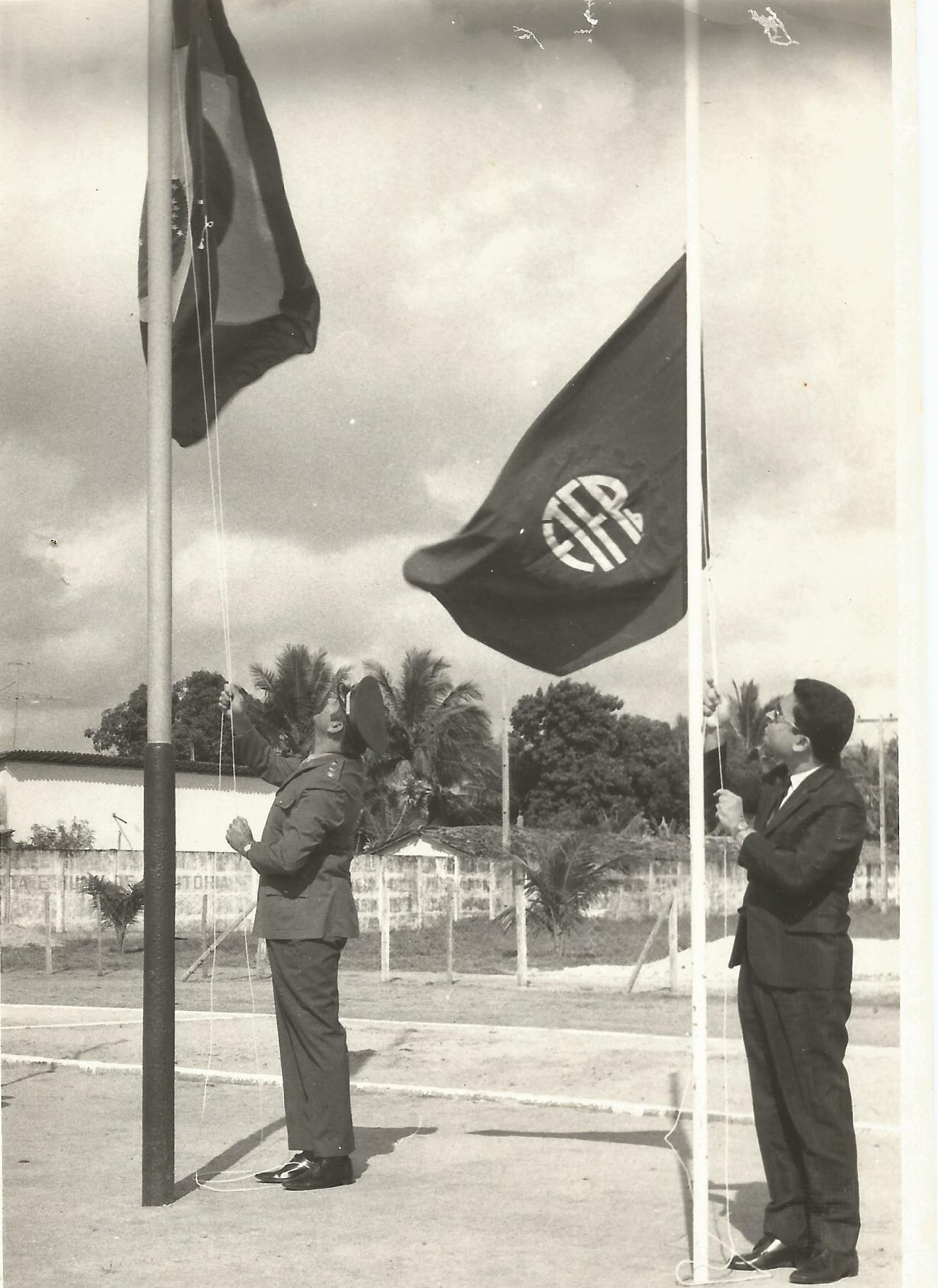 Hasteamento das Bandeiras