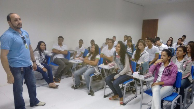 1º dia de aula Campus Itaporanga.jpg