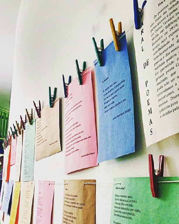 varal de poemas.jpg