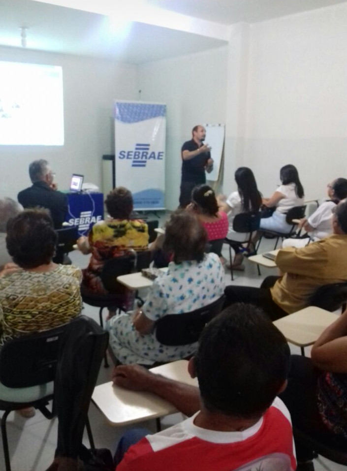Aula inaugural - curso Informática para a Terceira Idade (4).jpeg