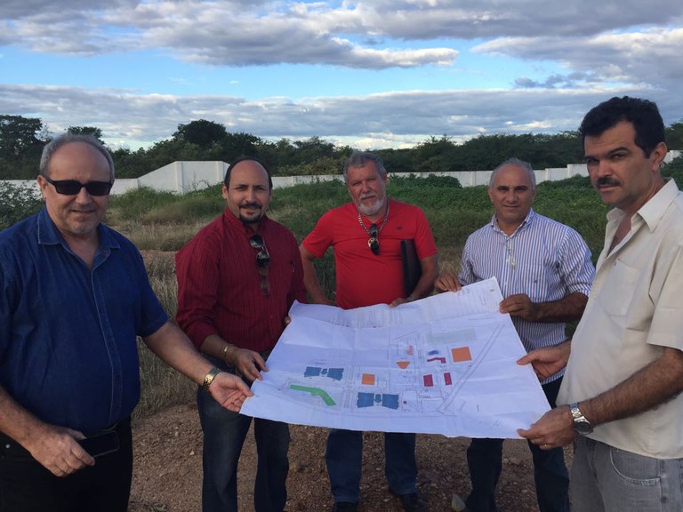 1 Instalação da Estação Meteorológica (1).jpeg