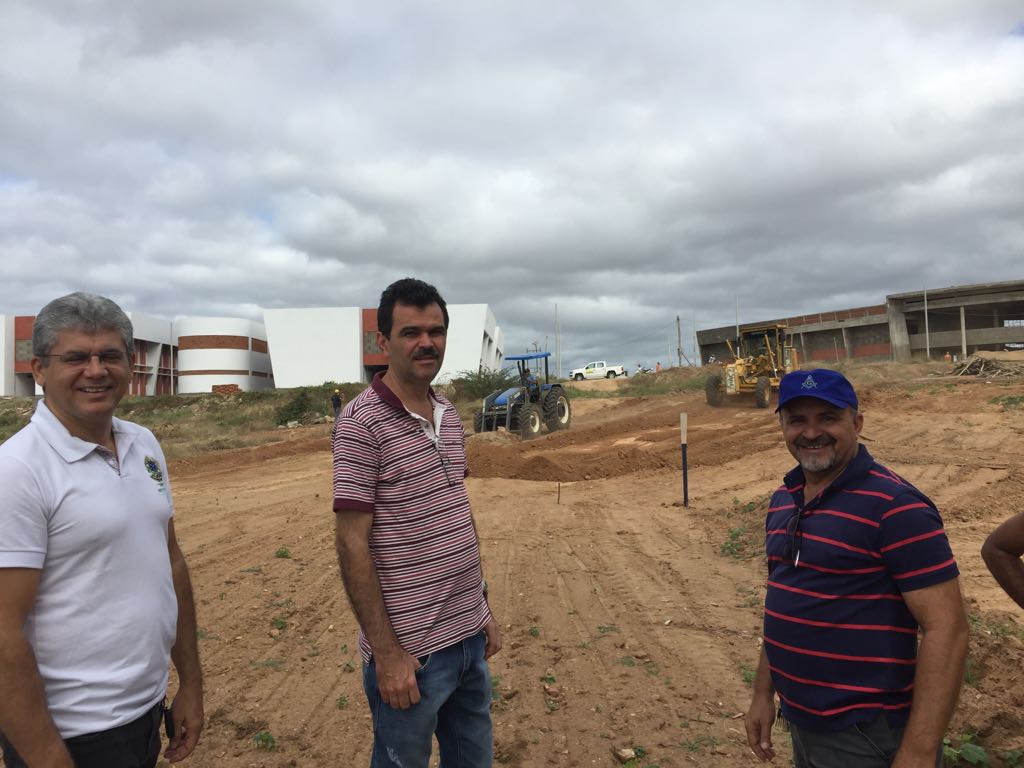 18Instalação da Estação Meteorológica (6).jpg