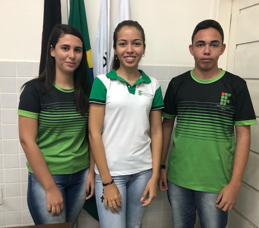 Alunos e Autores1.jpg