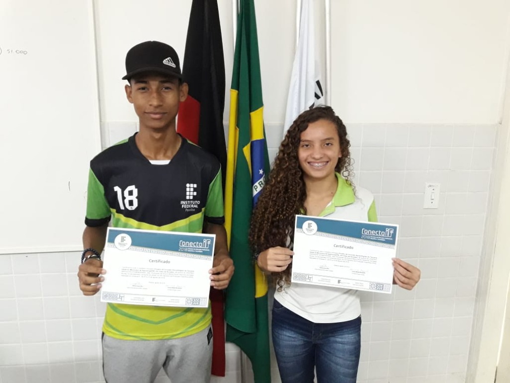 Alunos publicam poster no CONECTA IF (2).jpg
