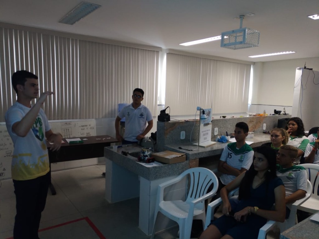 Minicurso - Robótica e Inteligência Artificial (6).jpeg