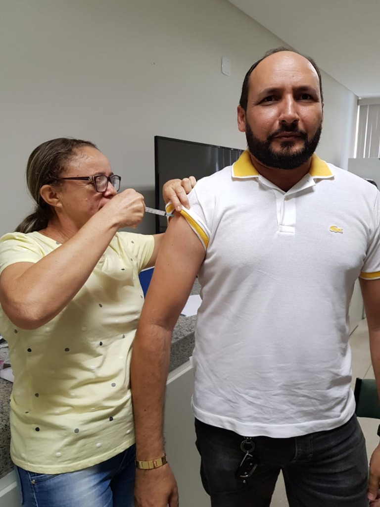 Servidores são imunizados (15).jpeg