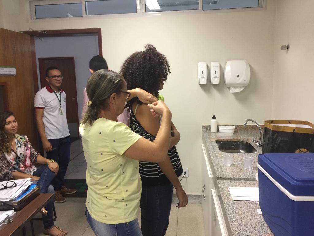 Servidores são imunizados (5).jpeg