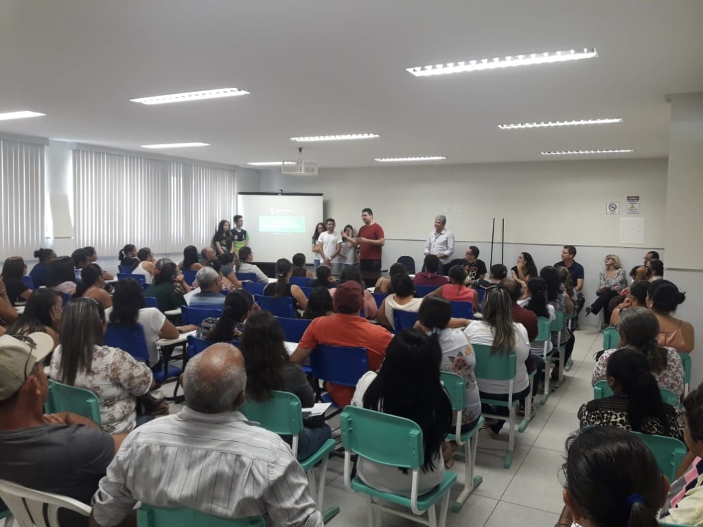 Reunião com pais 1.jpg