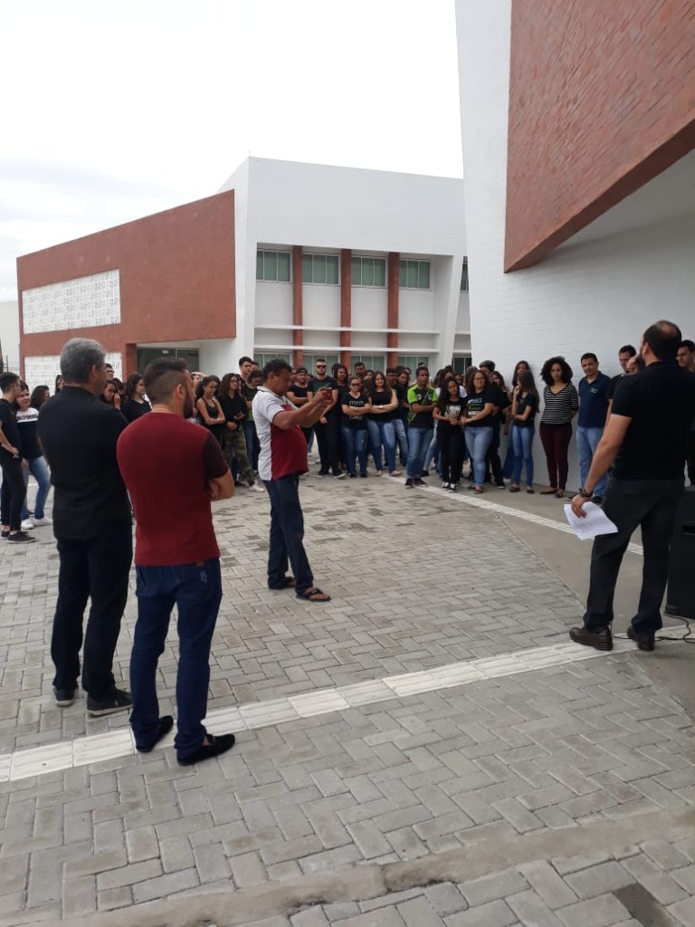 Ato simbólico contra o bloqueio orçamentário (1).jpeg