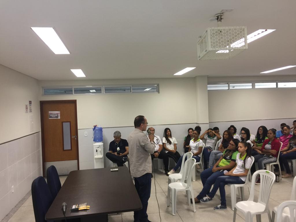 Palestra - Viver Vale a Pena. Suicídio, Nunca! (1).jpeg