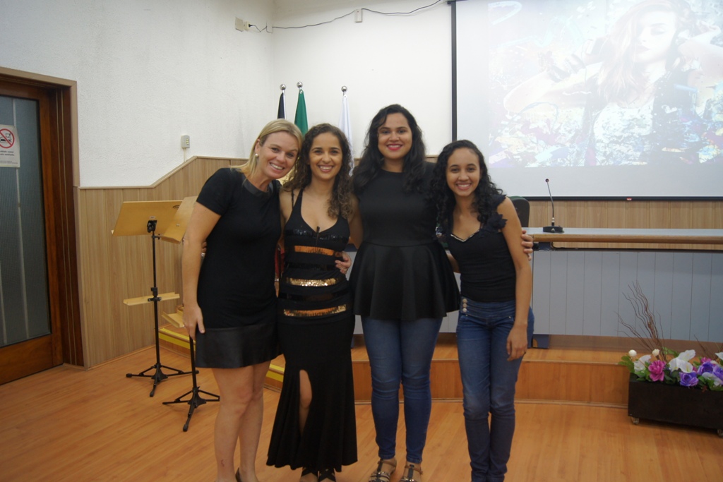 Projeto de Extensão professora Marina.jpg