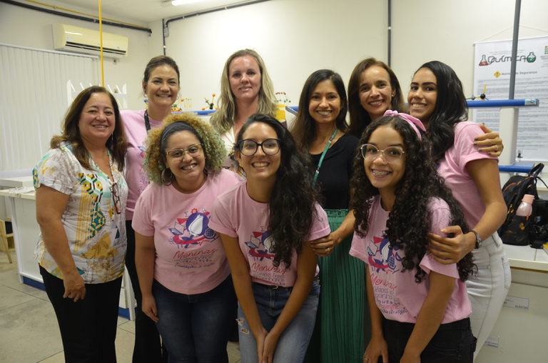 Meninas na Ciência.JPG