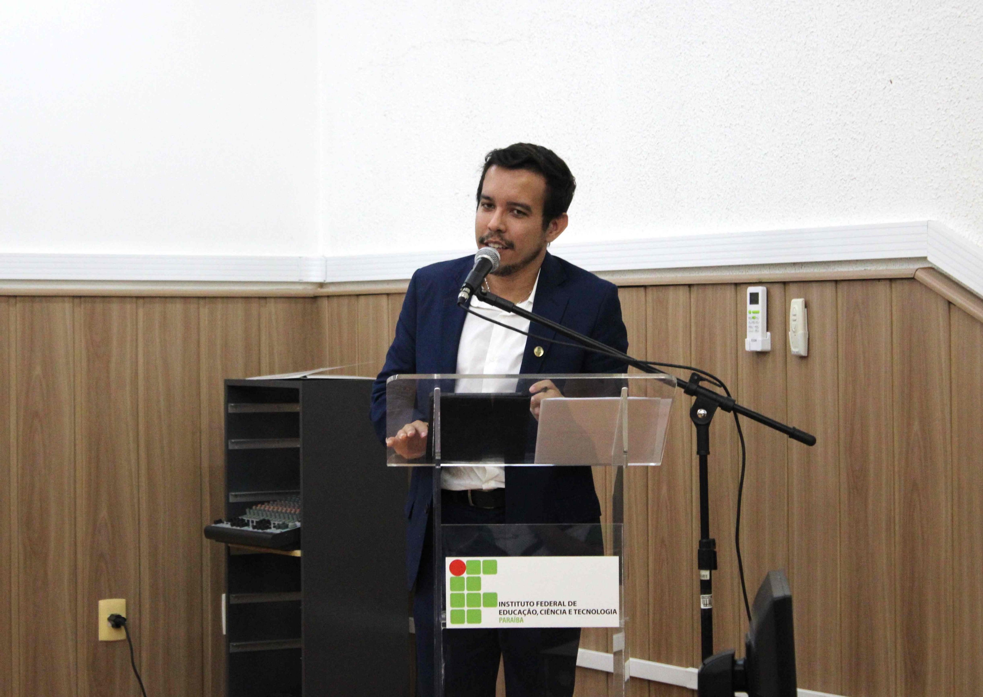 Diretor Geral do Campus, Ricardo Ferreira