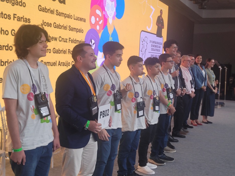 Foto 1 com a delegação da PB.jpeg