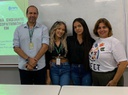 Professor Luciano Schaefer Pereira com estudantes e docente de Controle Ambiental.jpeg