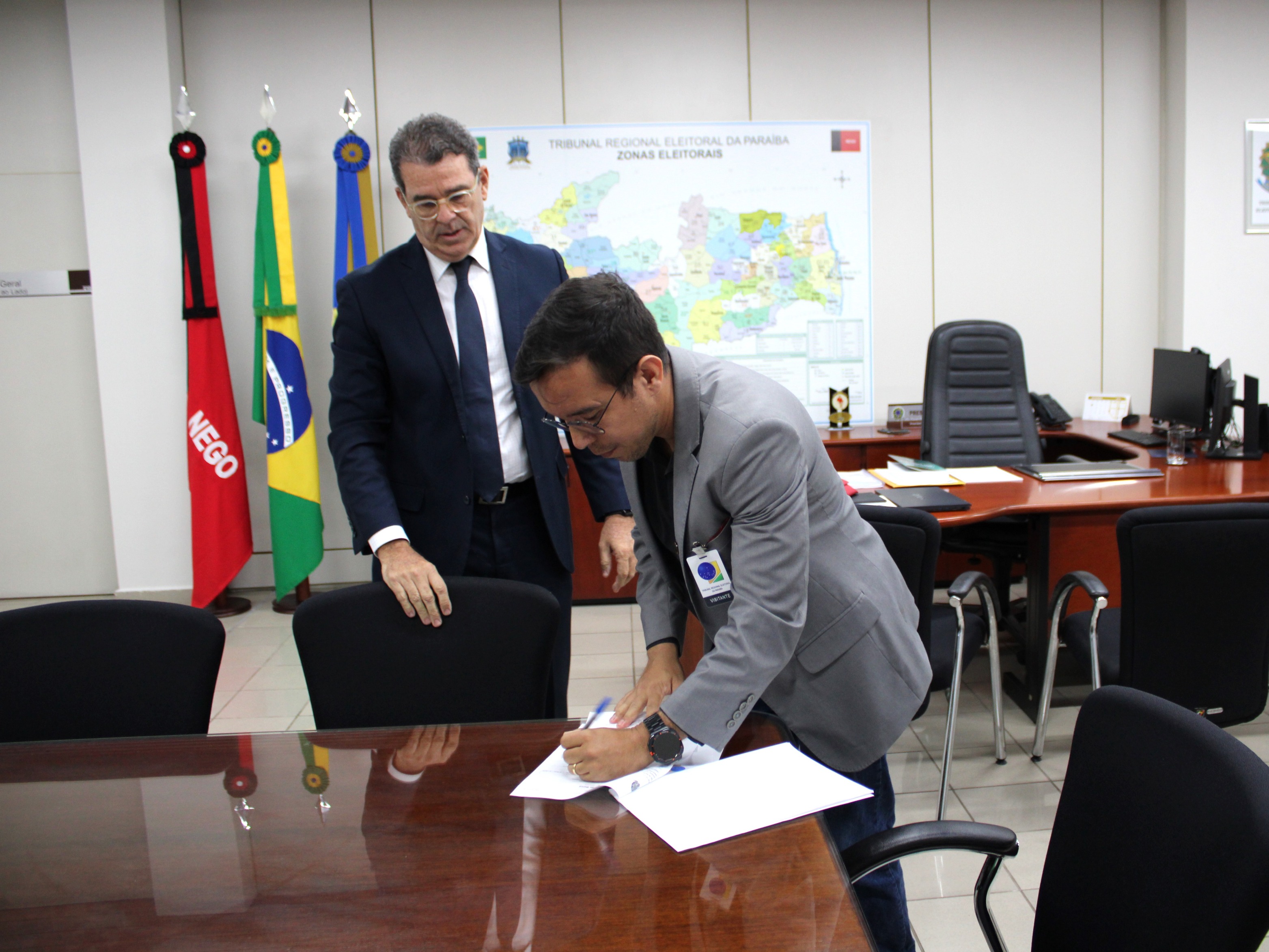 Doação TRE - assinatura 2.JPG
