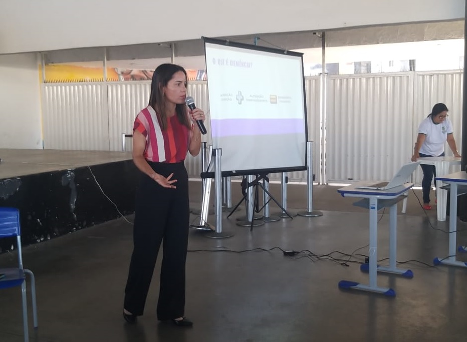 Médica Geriatra Renata Maria Brito 