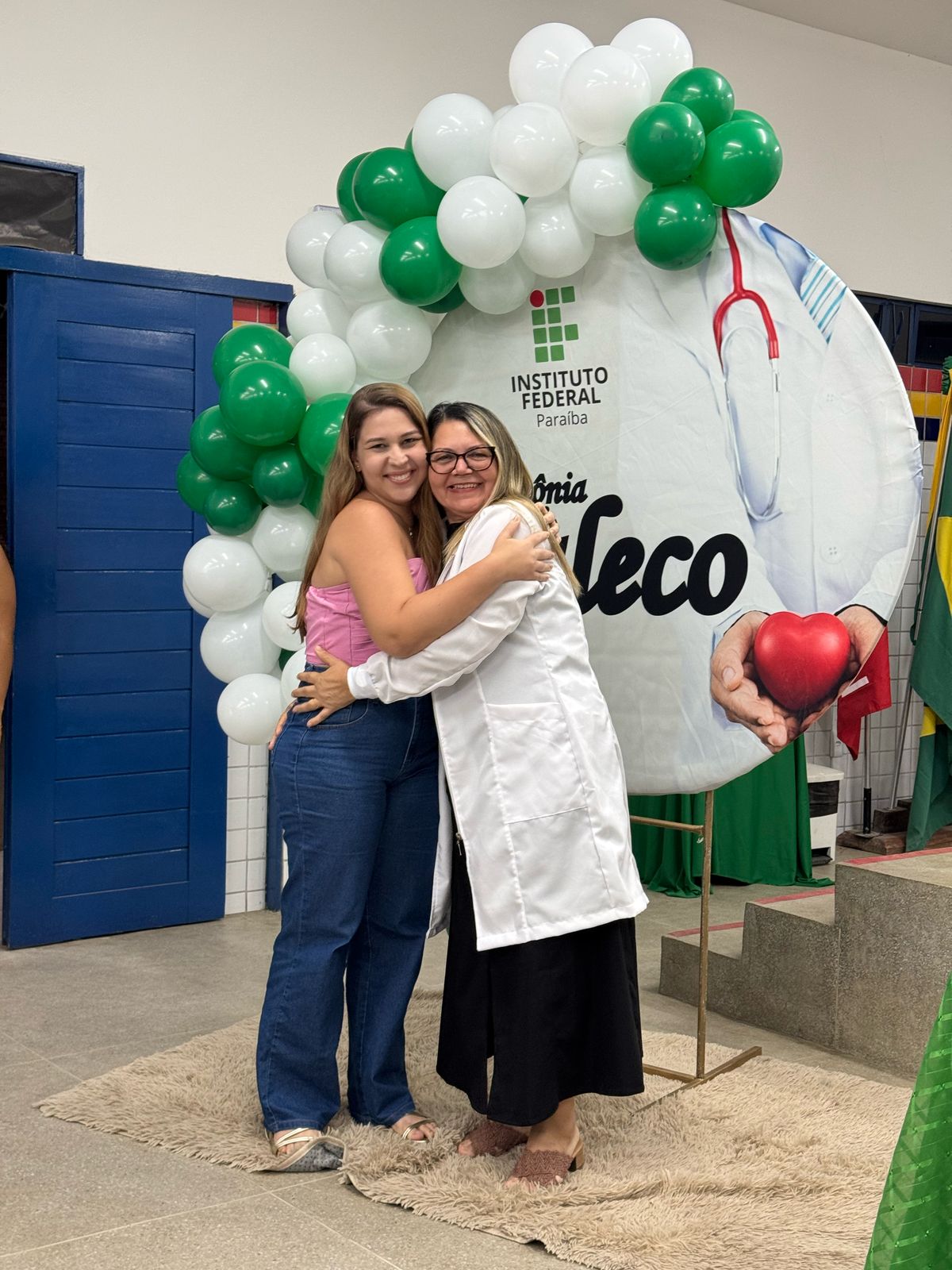 Cerimônia do jaleco Mangabeira 7.jpg