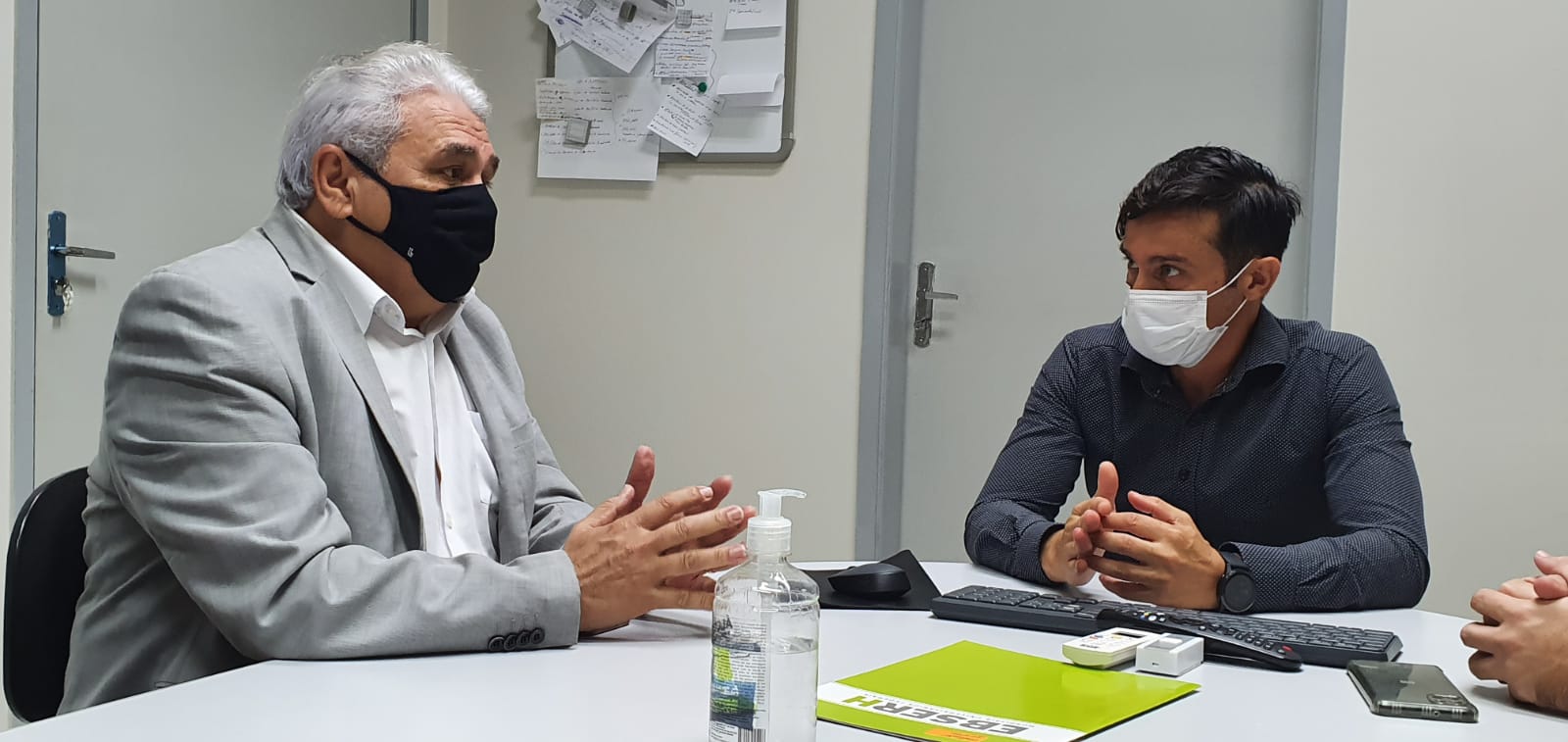 solenidade de assinatura.jpg