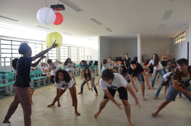 Oficina de dança1.jpg
