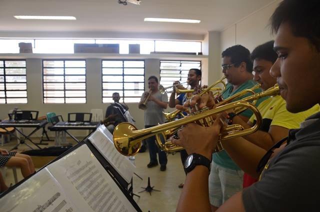 Oficina de música.jpg