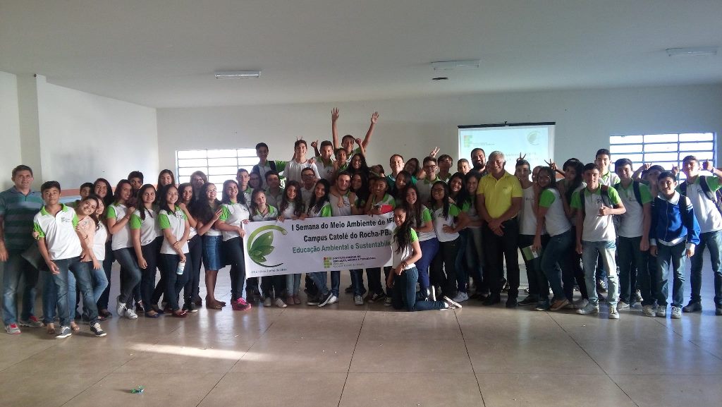 Catolé do Rocha - estudantes 1.jpg