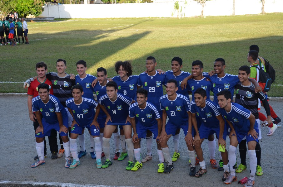 Futebol de campo 02.jpg