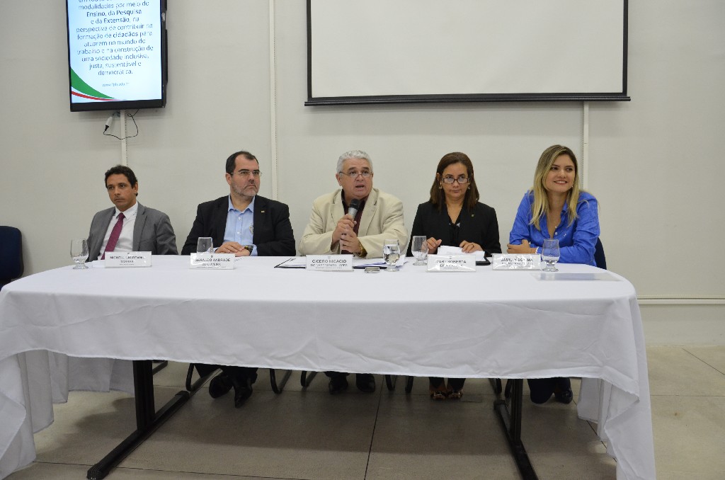 Posses Consuper e Cepe