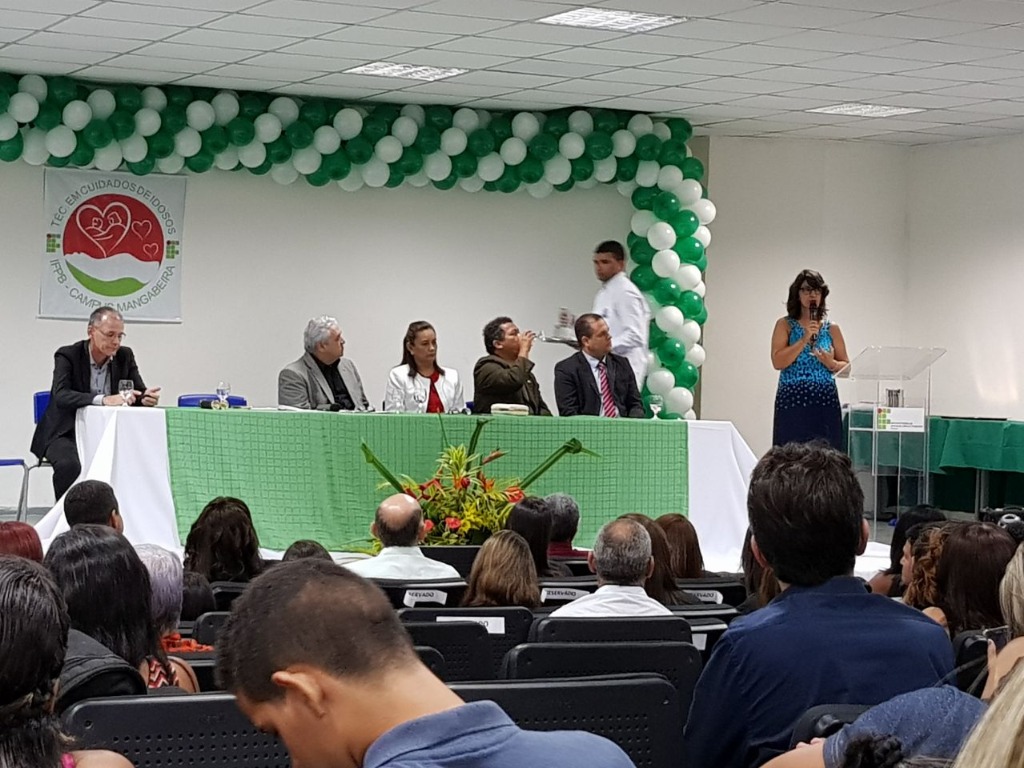 Discurso da diretora Zoraida Almeida.jpg