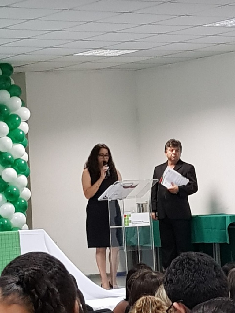 Formanda do curso.jpg