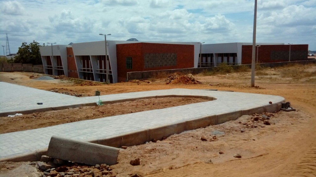 Construcao do campus Catole do Rocha.jpg