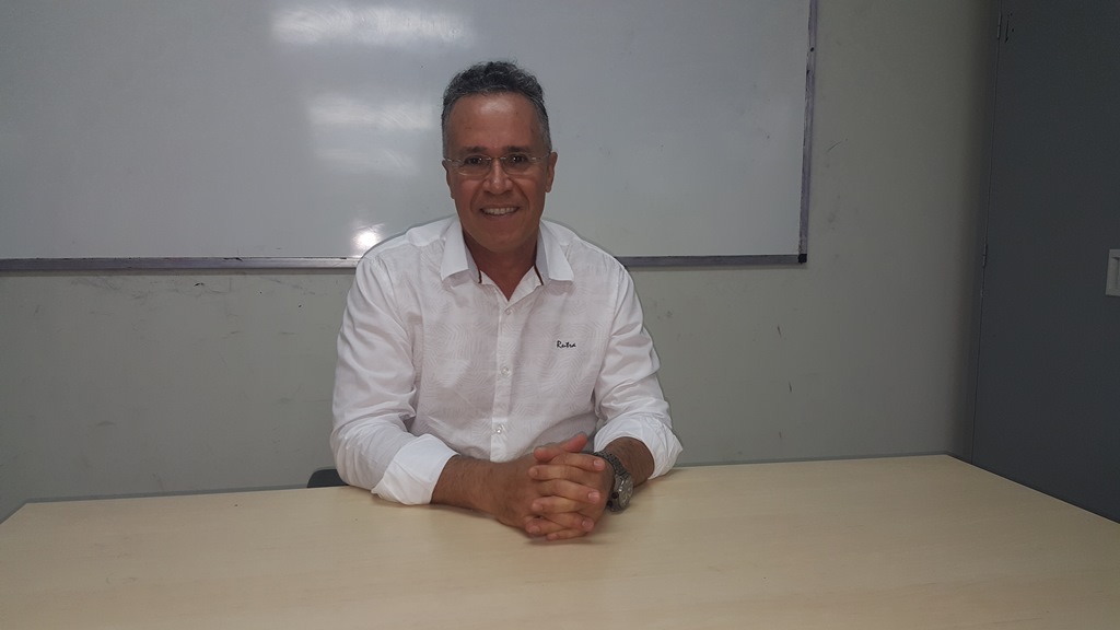 Professor Jailson Machado, tutor do PET Química.jpg