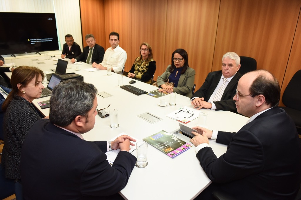 reuniao com o ministro da educação.jpg