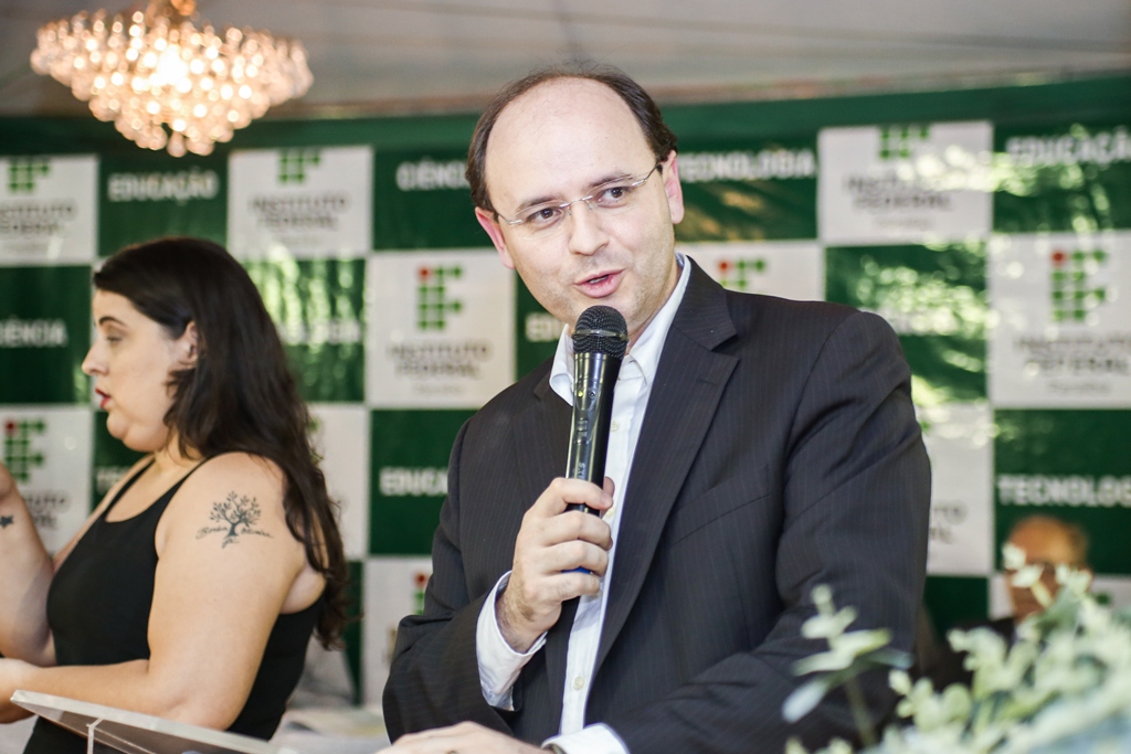 Ministro - Cópia.jpg