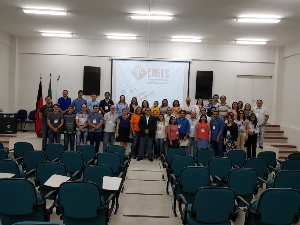 publico participante do Enges.jpg