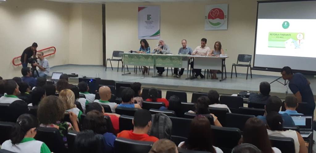 Reitoria Itinerante Mangabeira46.jpg